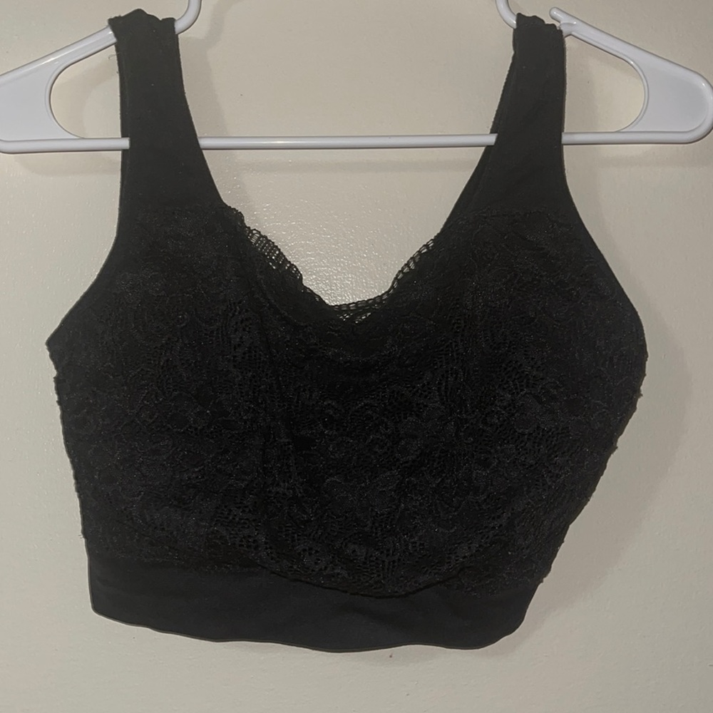 Black Lacey bralette  2XL/2XG)